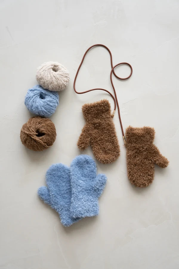 Cloud Pile Vanter strikket i Pelliccia fra Lana Grossa