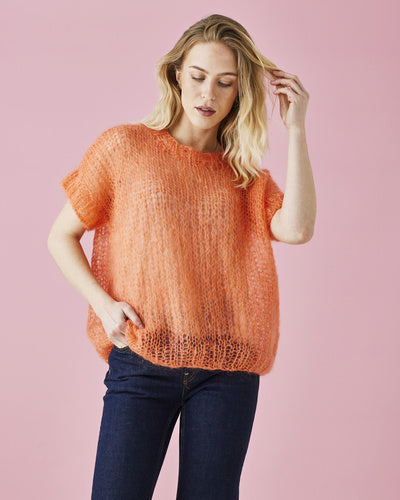 Bella Oversized T-shirt strikkegarn kit fra Daugaard Garn – let oversized top