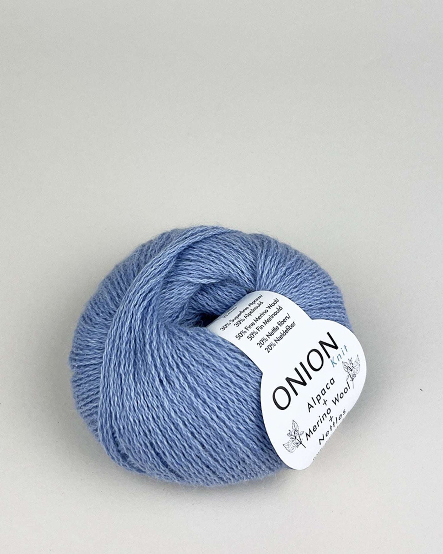 Garn til Den gode Cardigan kit i farven chambrey blå.