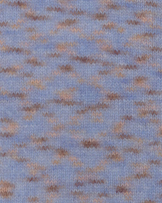 Strikkeprøve af Bella Color Silk Mohair fra Permin i farven blå/beige/brun.
