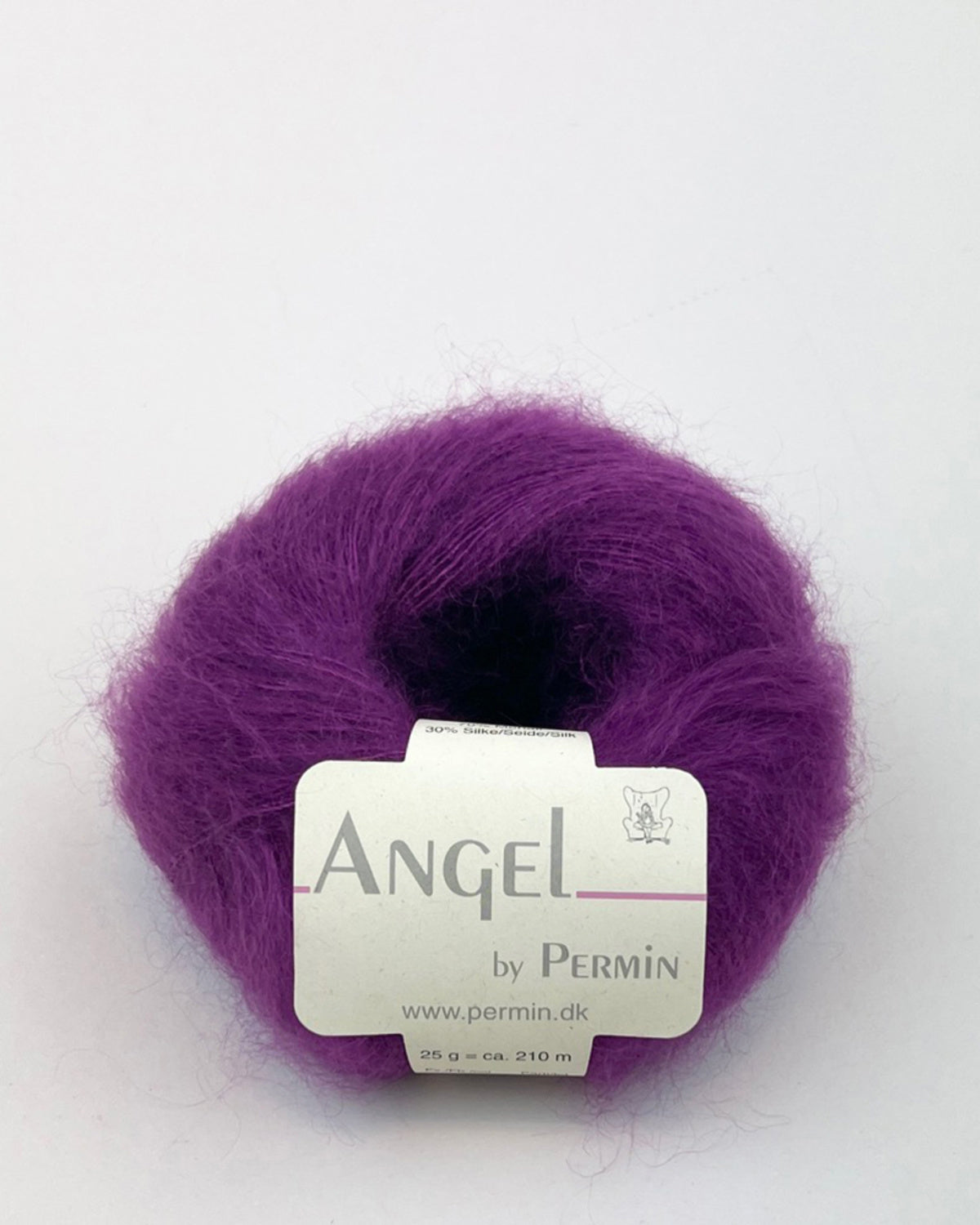Angel fra Permin garn i farven Deep magenta – let mohairgarn
