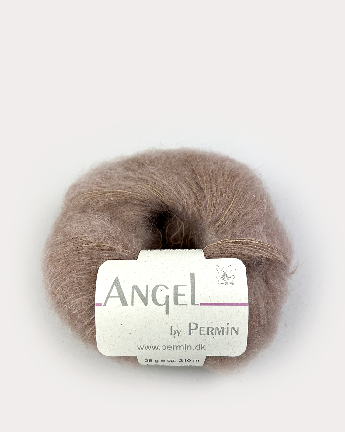 Angel fra Permin garn i farven camel – let mohairgarn