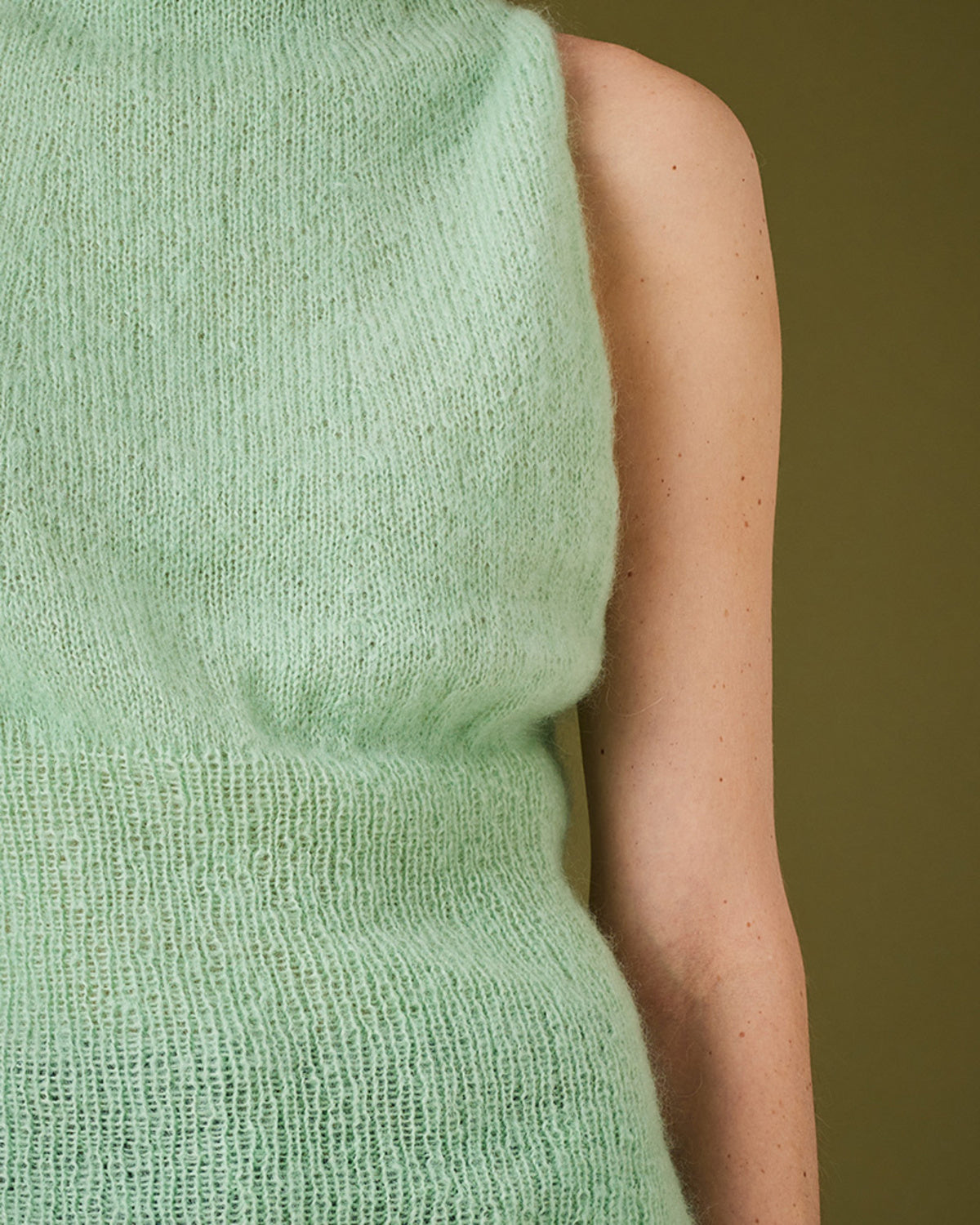 Top with wide rib
