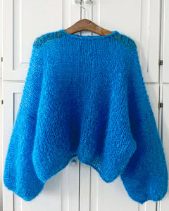 Sigga Sweater med bådhals strikkegarn kit i Bella garn fra Permin hos Daugaard Garn