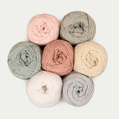 Mayflower Cotton 8/4 bomuldsgarn i flere farver.