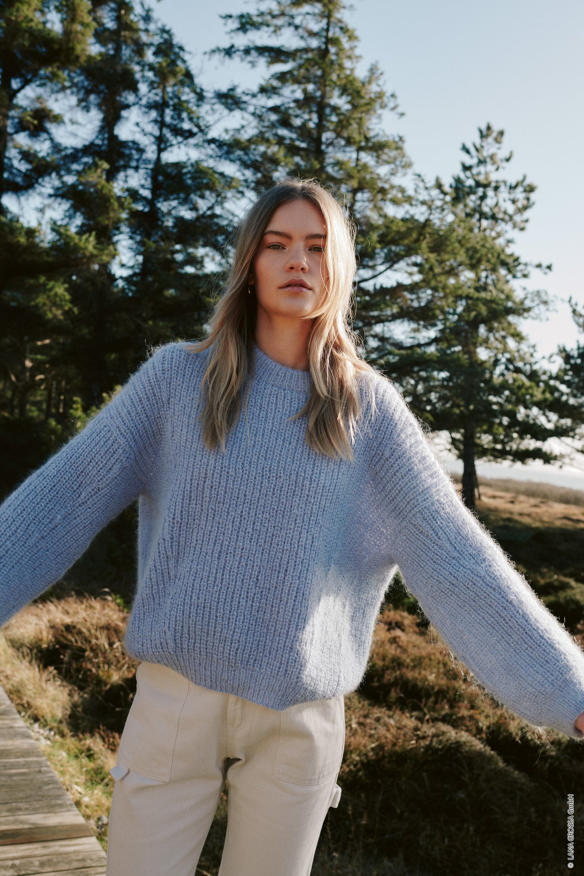 Setasuri Leporello pullover strikket i Setasuri fra Lana Grossa