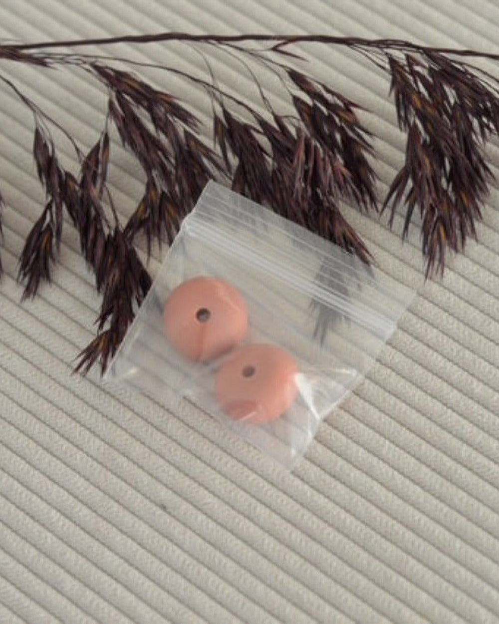 Ovale maskestoppere i silikone fra Markers & Pearls til strikkepinde