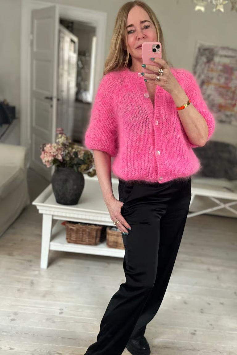 Femja Bluse strikkegarn kit – komplet kit til bluse med knaplukning fra Daugaard Garn